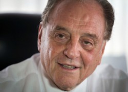 Primer plano de Carlos Heller